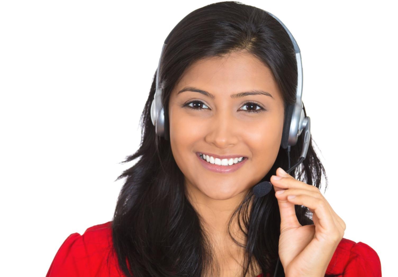 Équipe quorellistra travaillant sur des analyses budgétaires